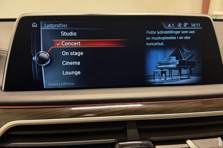 Sort BMW 750Li fra 2016
