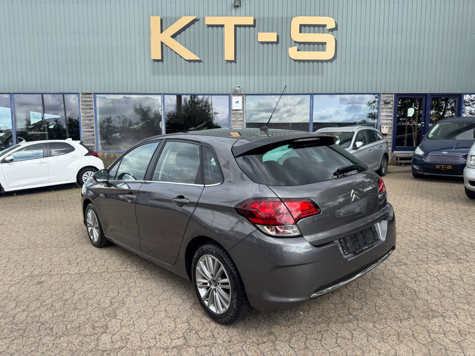 undefined Citroën C4 fra 2017