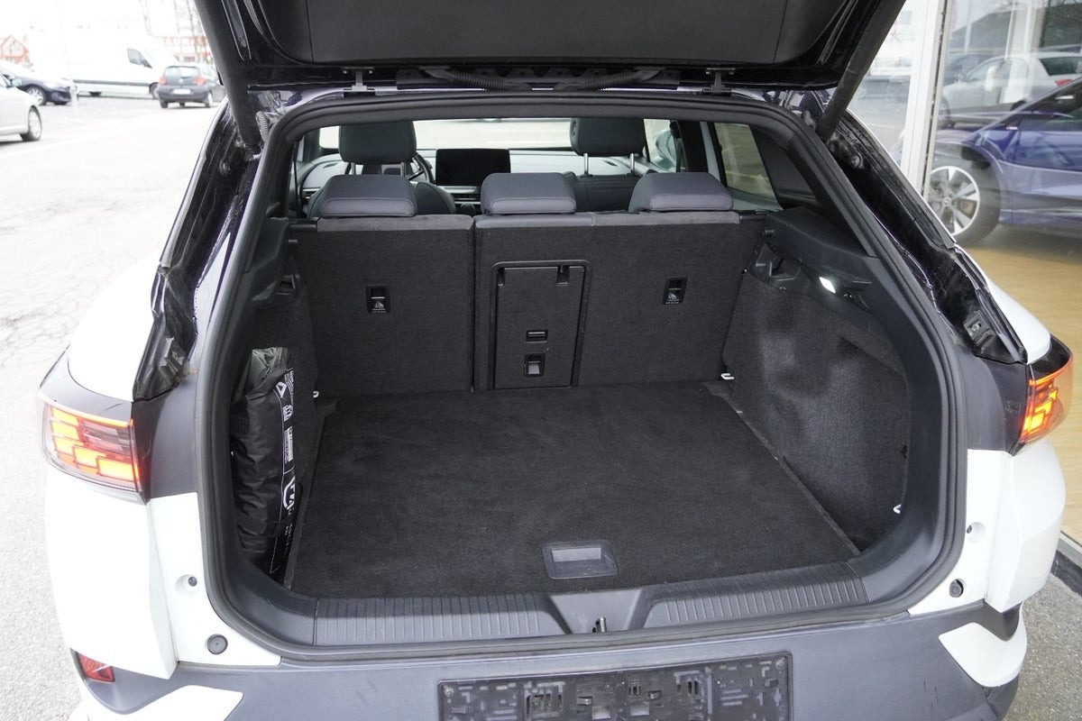 Hvid VW ID.4 fra 2021
