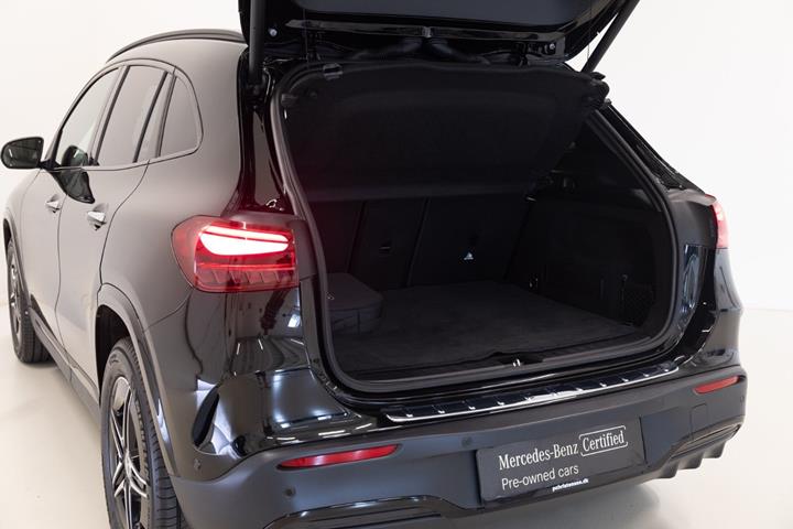 Sort Mercedes EQA350 fra 2025