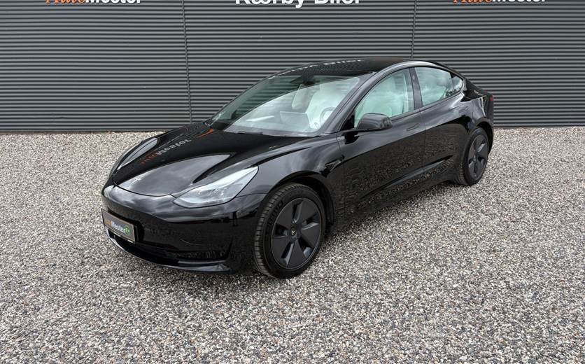 Tesla Model 3 RWD