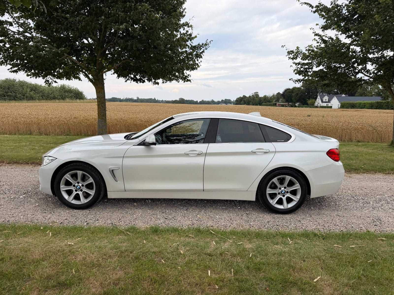 Hvid BMW 420d fra 2017