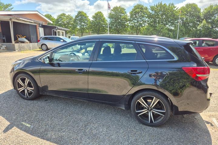 Grøn Kia Ceed fra 2016