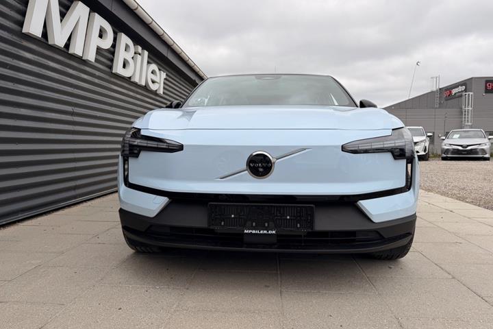 Blå Volvo EX30 fra 2024