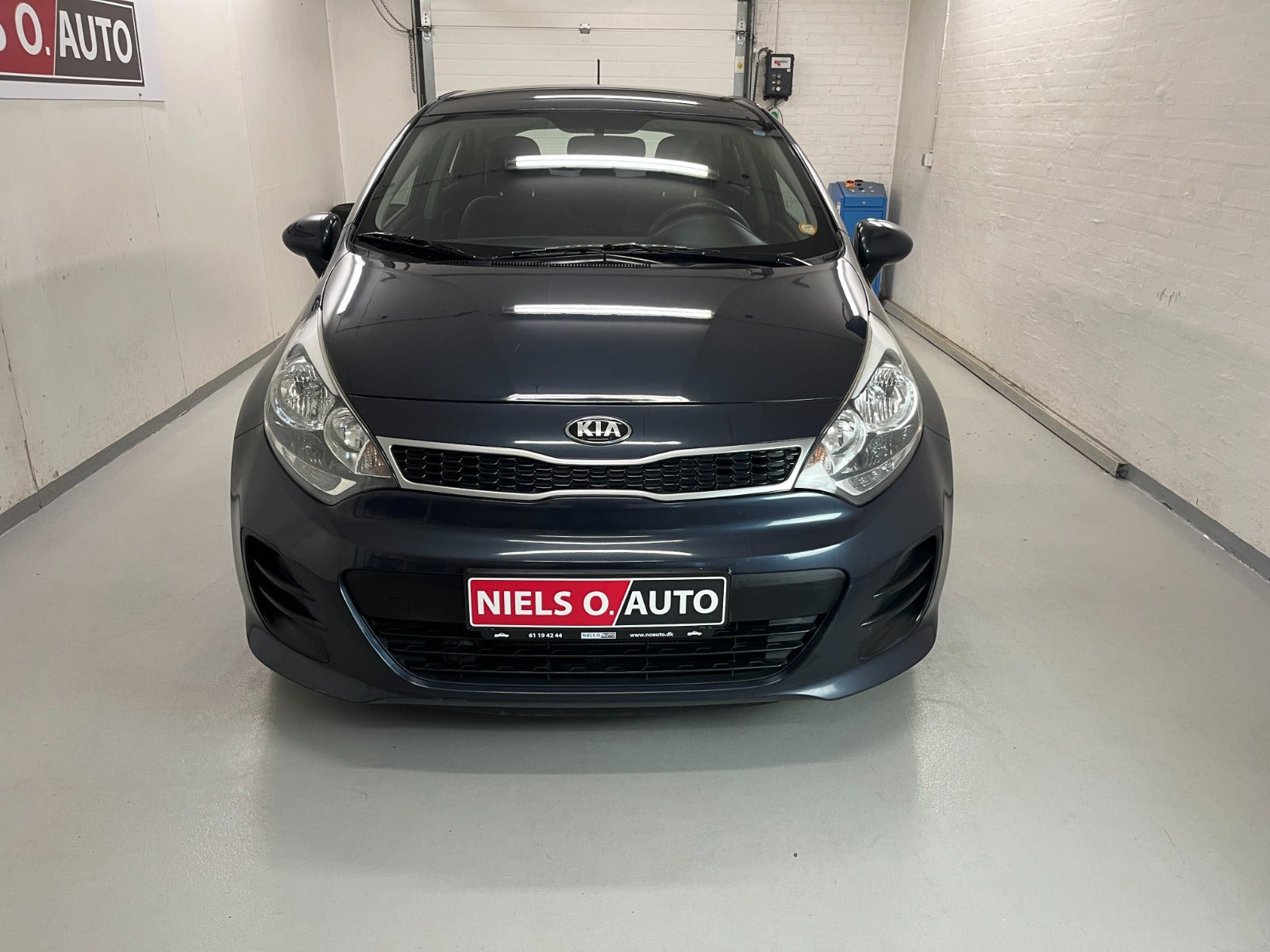 Blå Kia Rio fra 2016