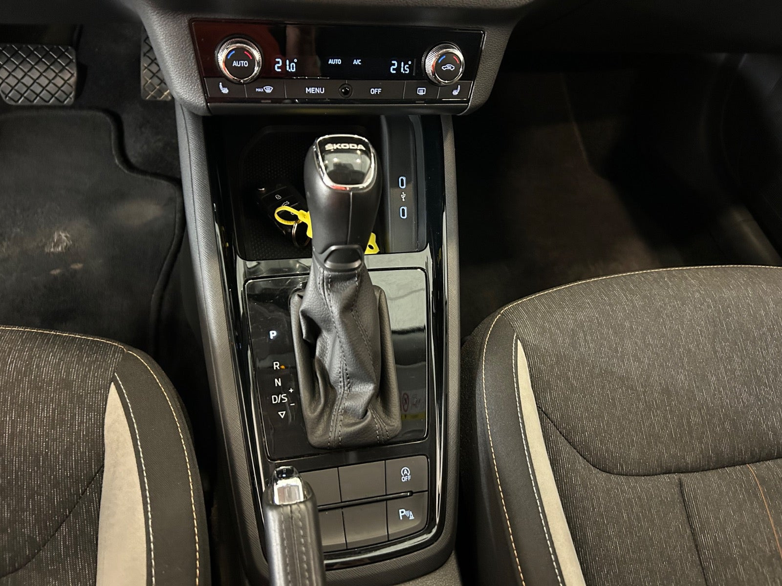 Sølv Skoda Scala fra 2019