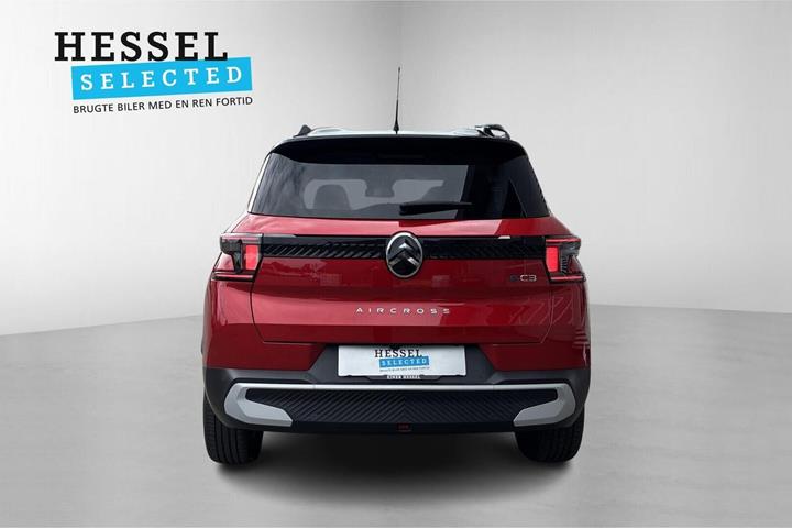 Rød Citroën e-C3 Aircross fra 2025