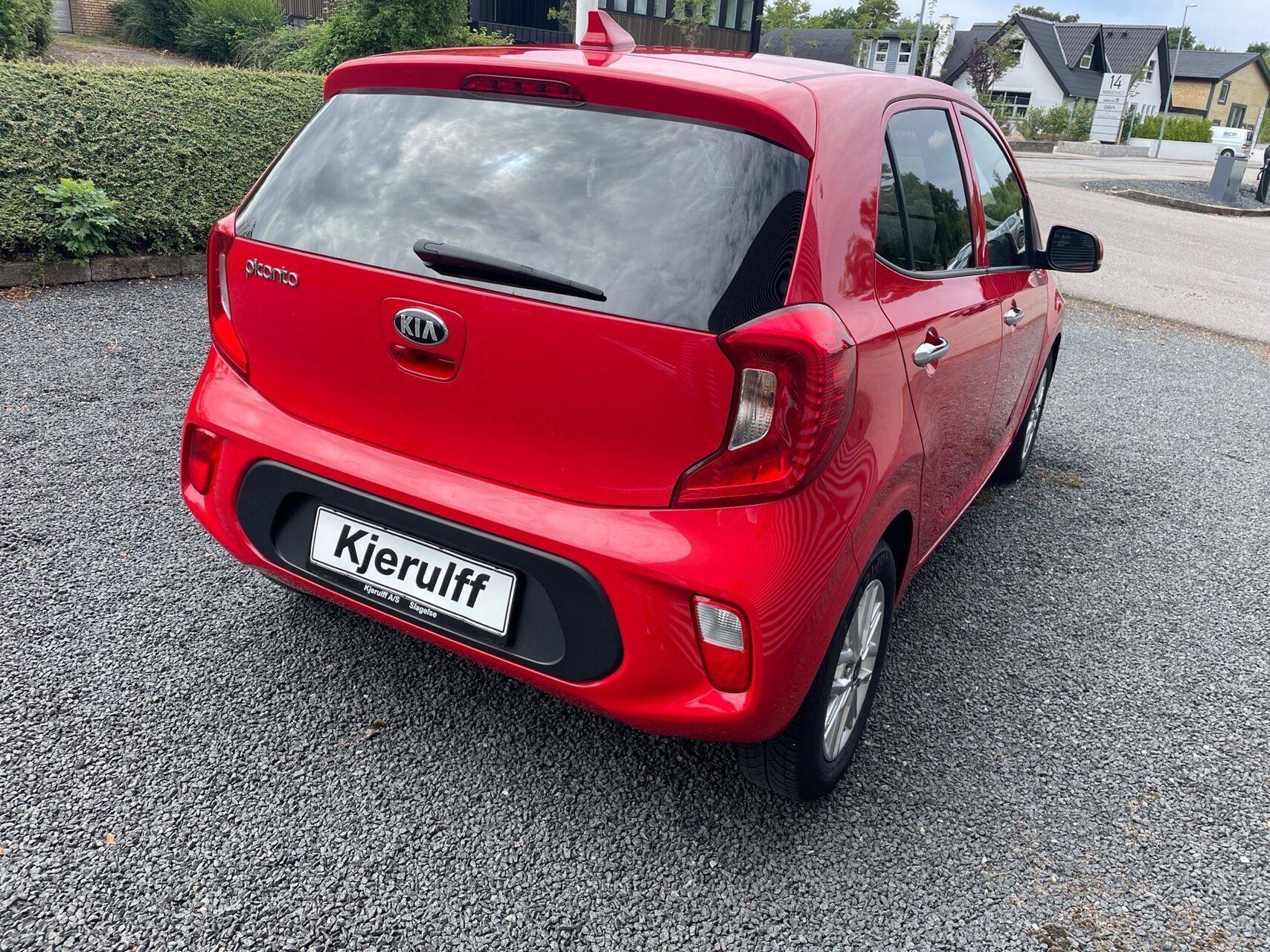 Rød Kia Picanto fra 2021