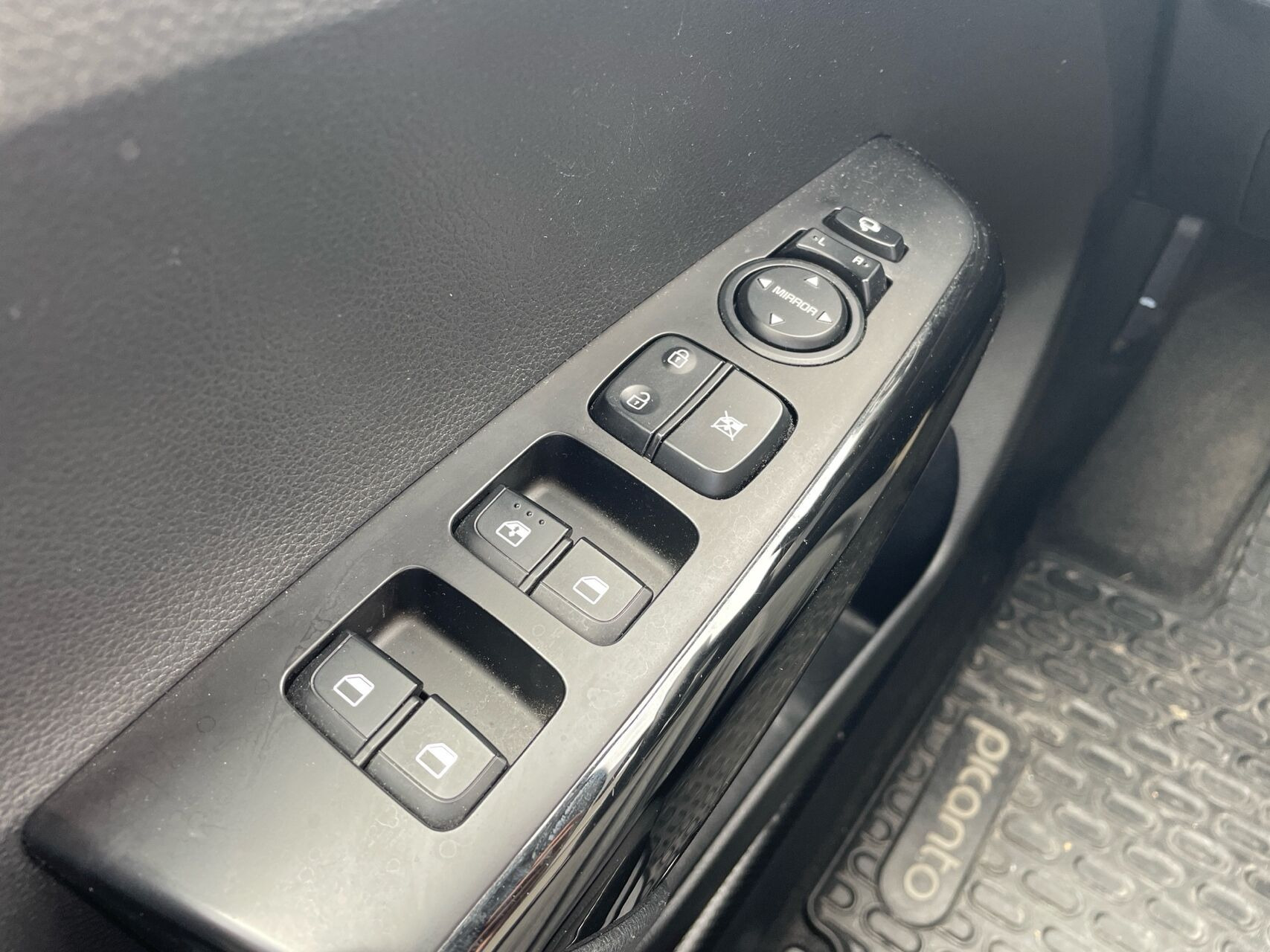 Rød Kia Picanto fra 2021