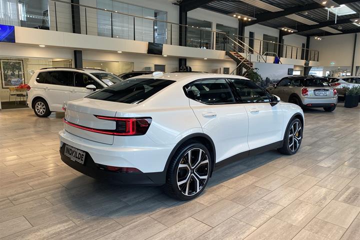 Hvid Polestar 2 fra 2023
