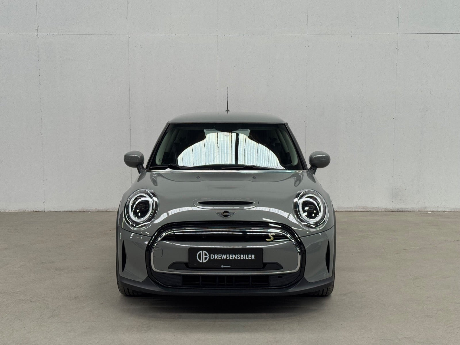 Grå Mini Cooper SE fra 2022