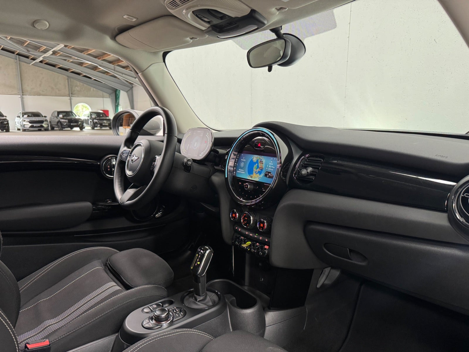 Grå Mini Cooper SE fra 2022