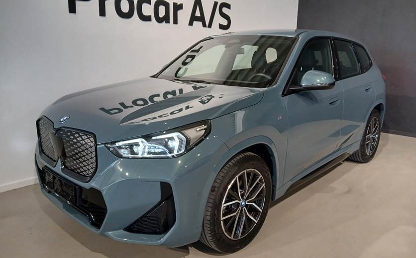 BMW iX1 eDrive20 M-Sport Premium
