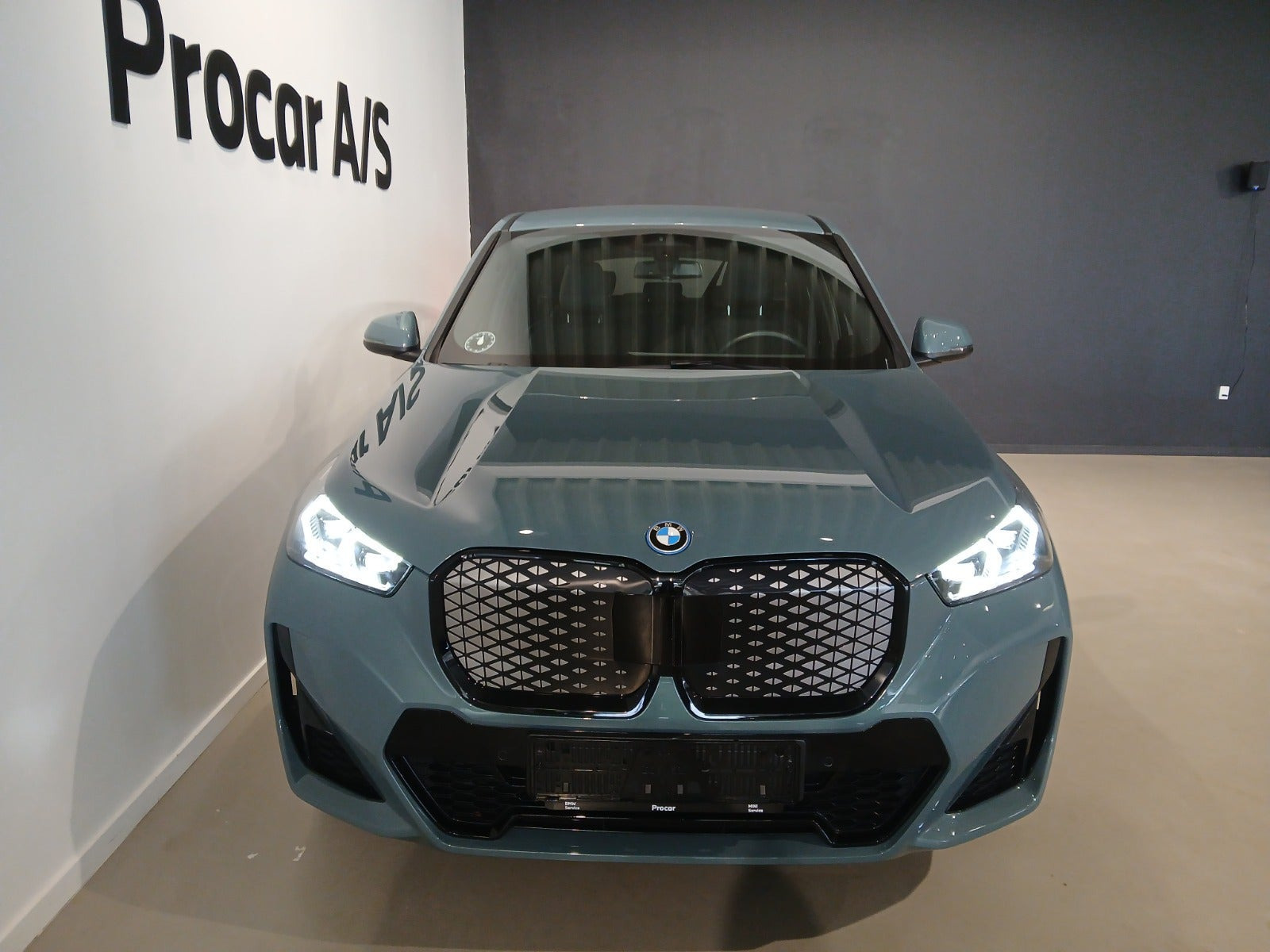 undefined BMW iX1 fra 2025