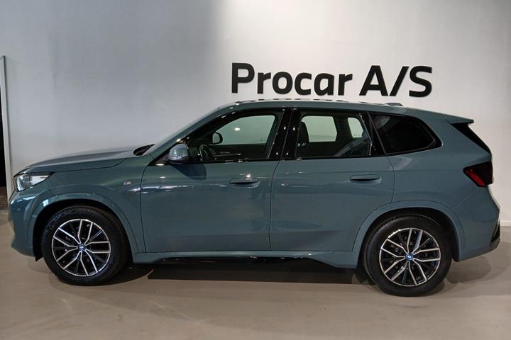 undefined BMW iX1 fra 2025