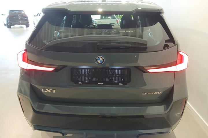 undefined BMW iX1 fra 2025