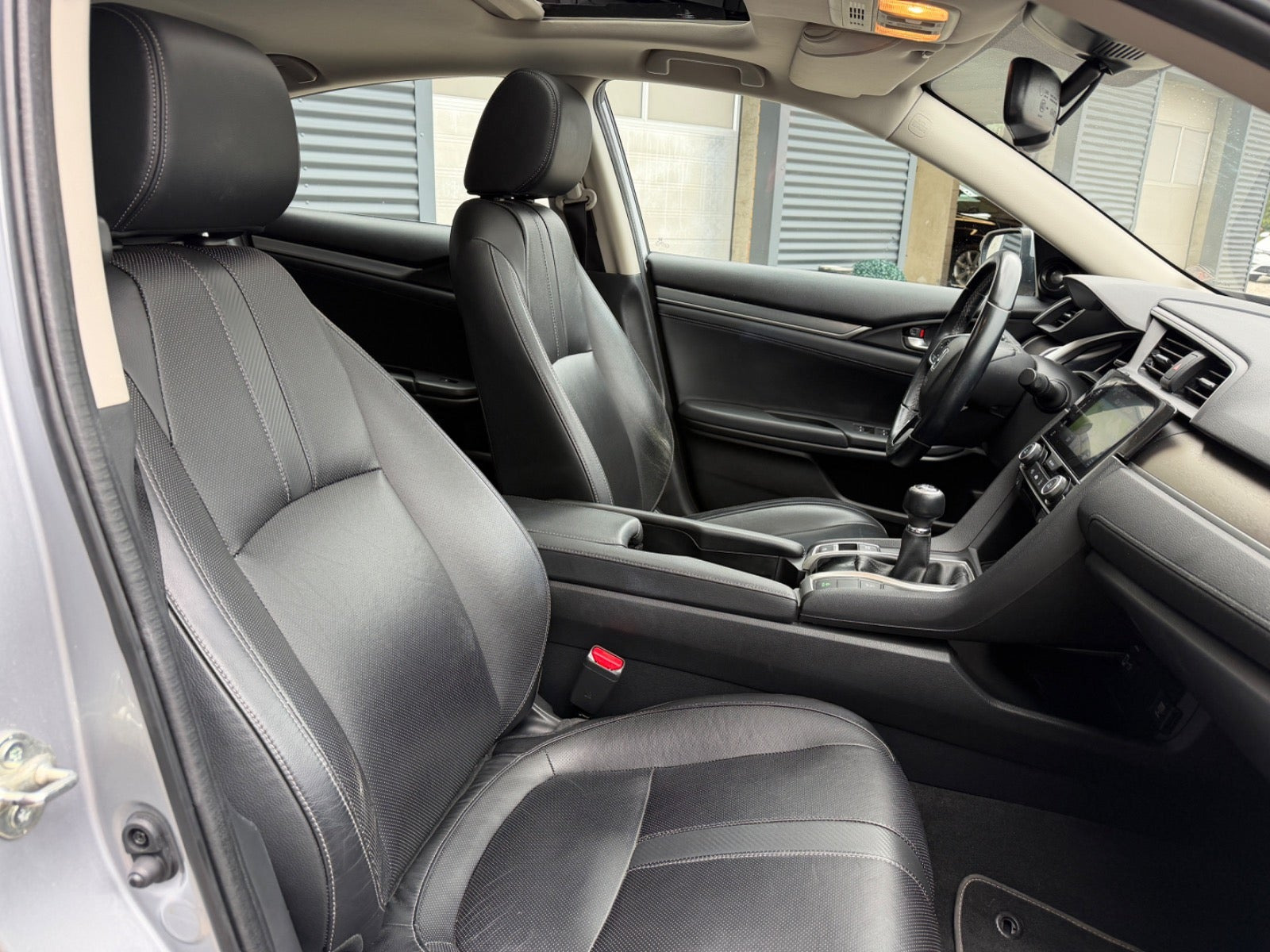 Sølv Honda Civic fra 2020