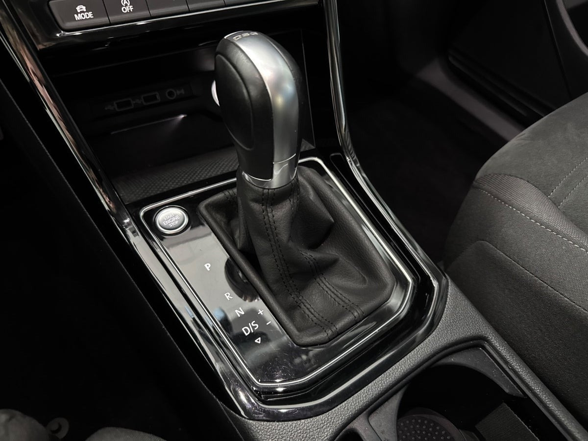Sort VW Touran fra 2018