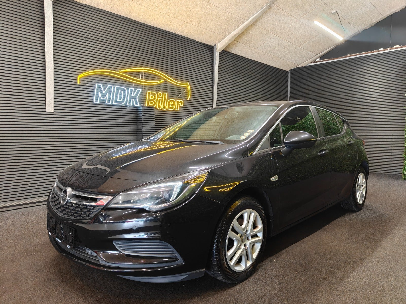 undefined Opel Astra fra 2016