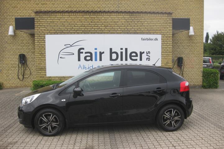 Sort Kia Rio fra 2014