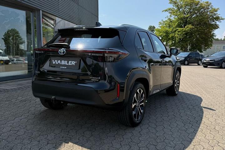 Sort Toyota Yaris Cross fra 2022