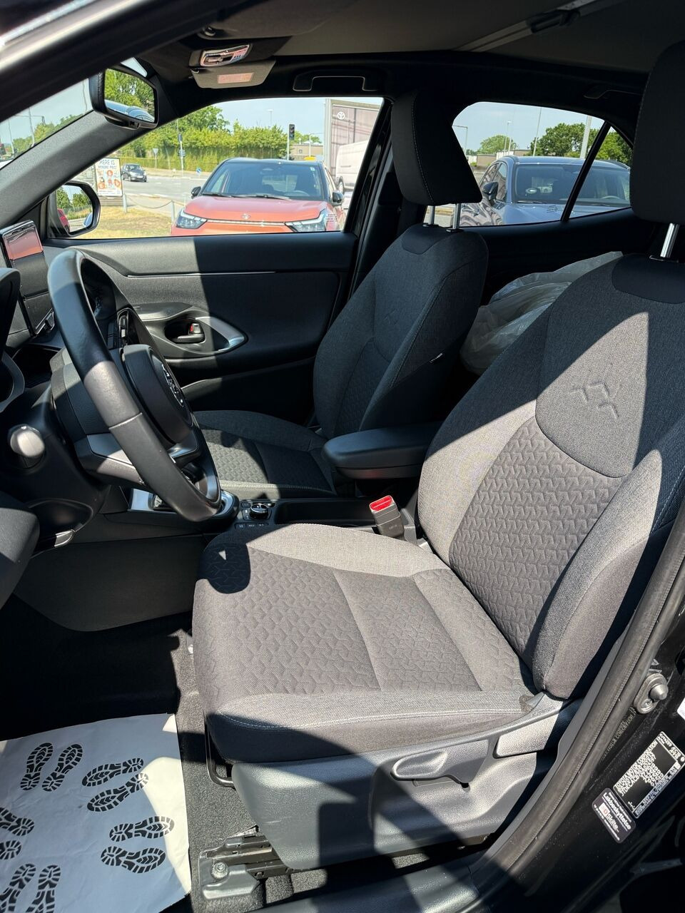 Sort Toyota Yaris Cross fra 2022