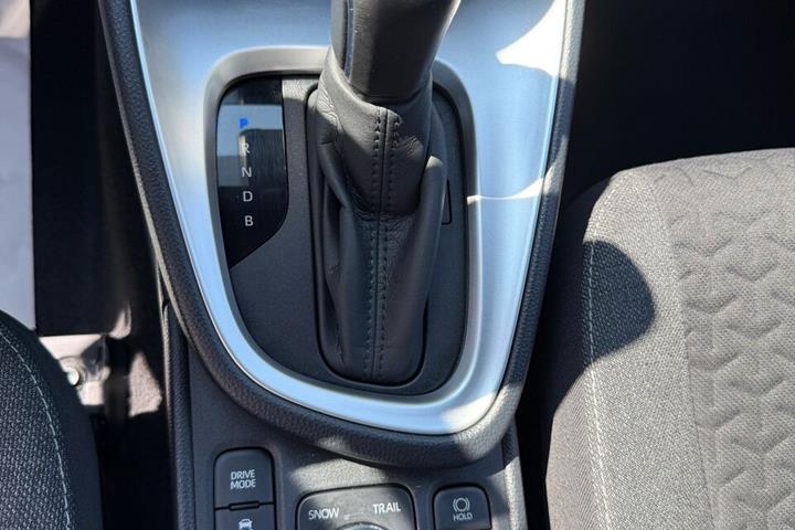 Sort Toyota Yaris Cross fra 2022