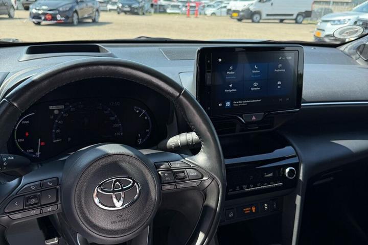 Sort Toyota Yaris Cross fra 2022