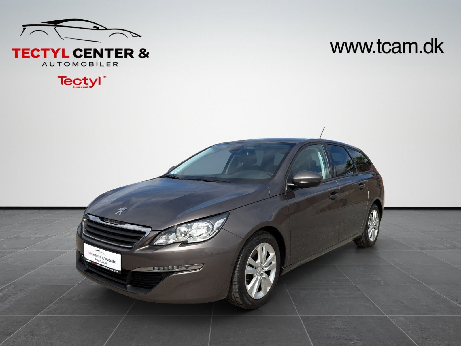 Brun Peugeot 308 fra 2016