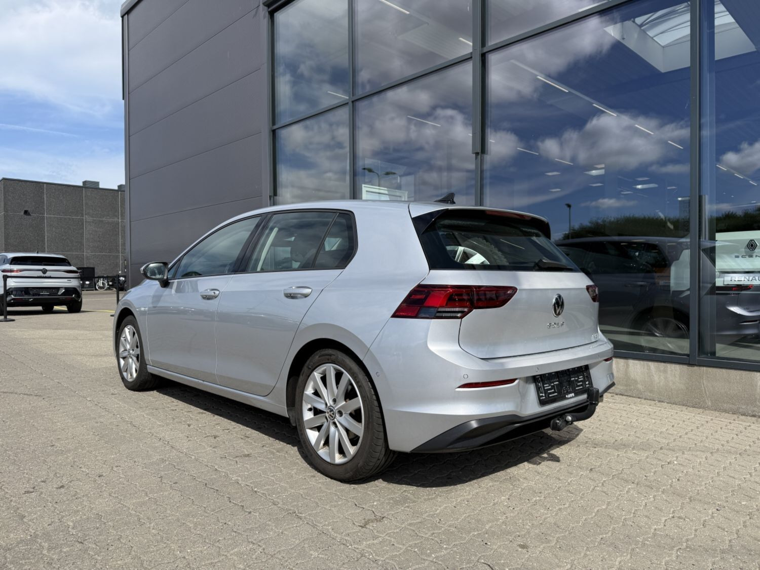 Sølv VW Golf VIII fra 2021