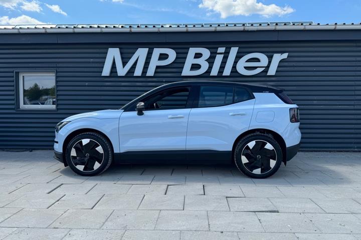 Blå Volvo EX30 fra 2025