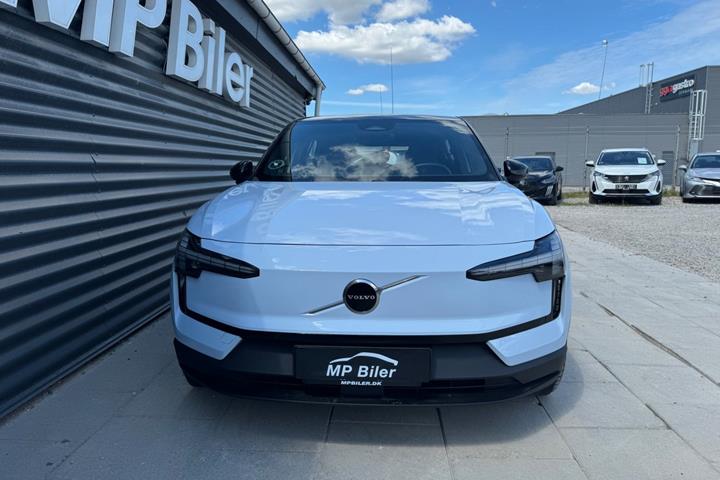 Blå Volvo EX30 fra 2025