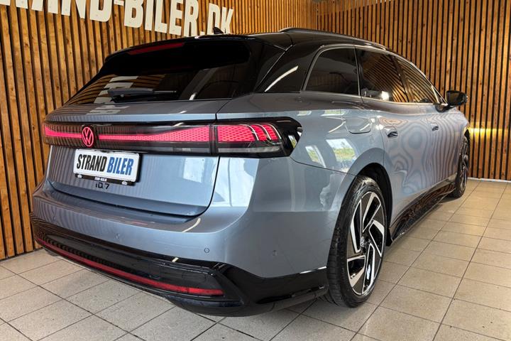 Blå VW ID.7 fra 2026