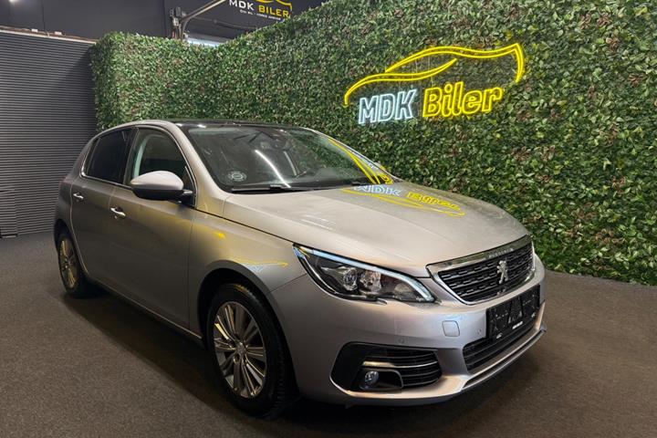 undefined Peugeot 308 fra 2018 set udefra