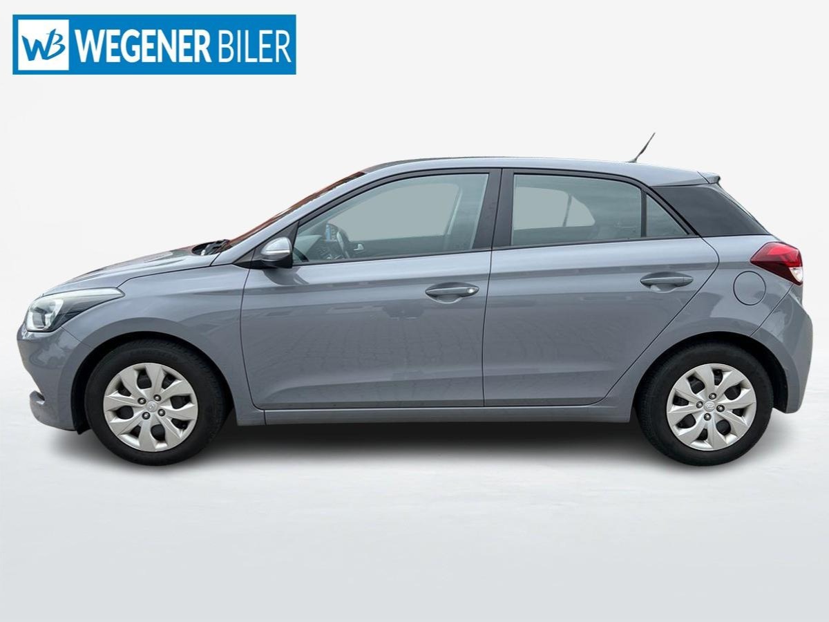 Grå Hyundai i20 fra 2016