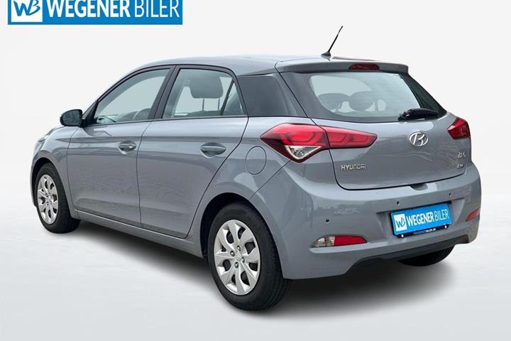 Grå Hyundai i20 fra 2016