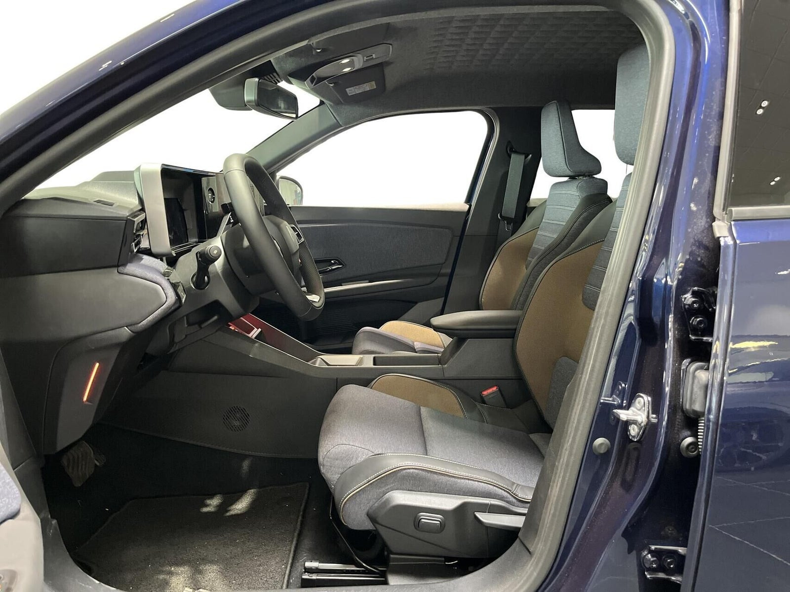 Blå Renault 5 E-Tech fra 2026