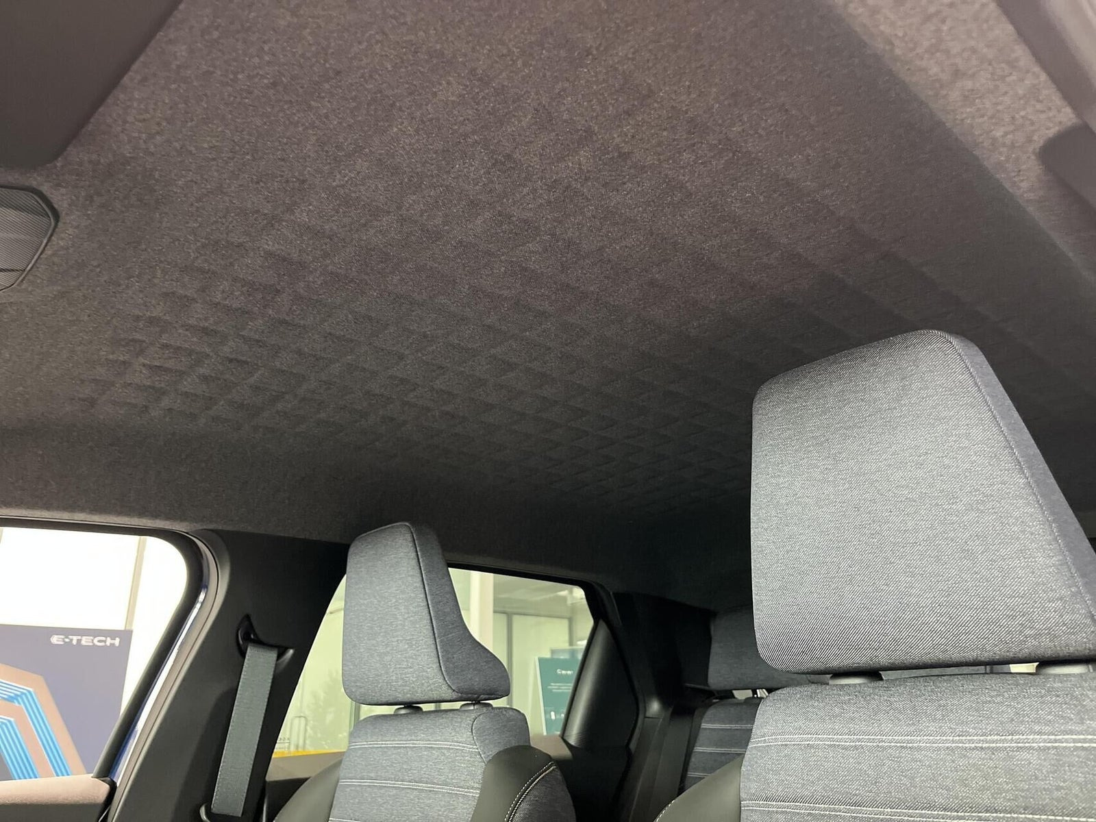 Blå Renault 5 E-Tech fra 2026