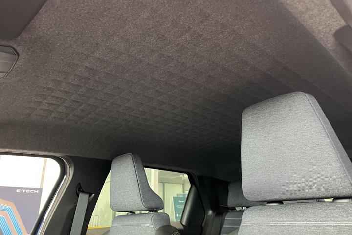 Blå Renault 5 E-Tech fra 2026