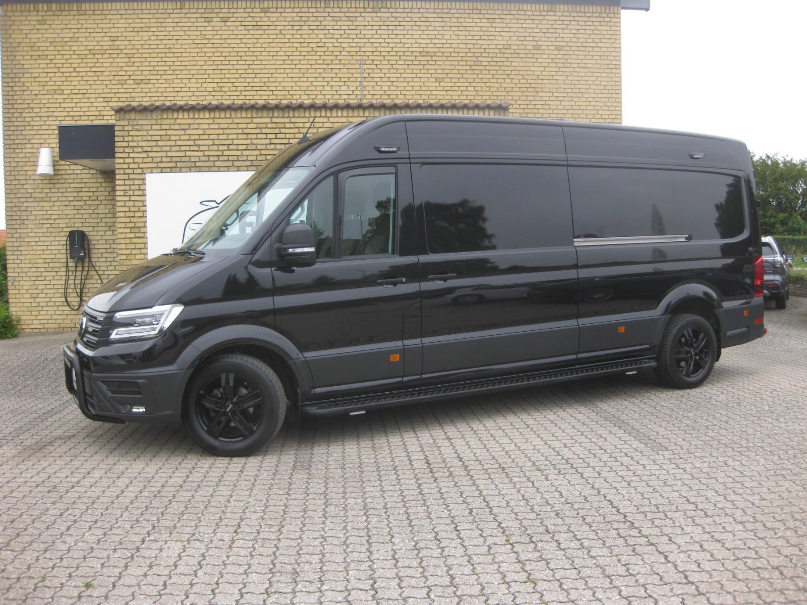 VW Crafter 35 2,0 TDi 177 Kassevogn L4H3 aut.