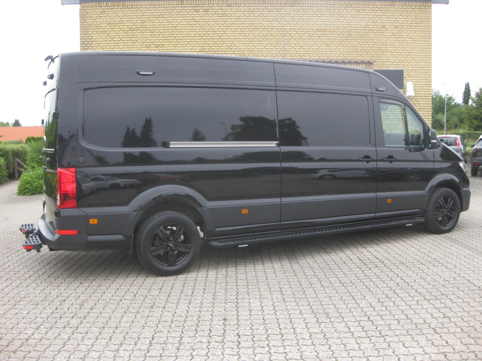 Sort VW Crafter 35 fra 2025