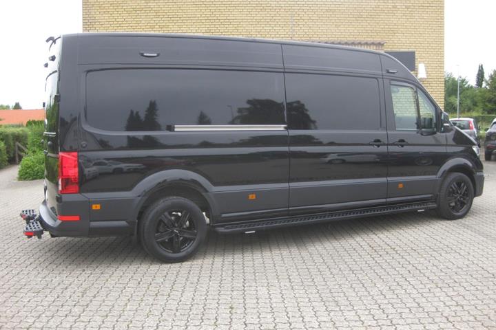 Sort VW Crafter 35 fra 2025
