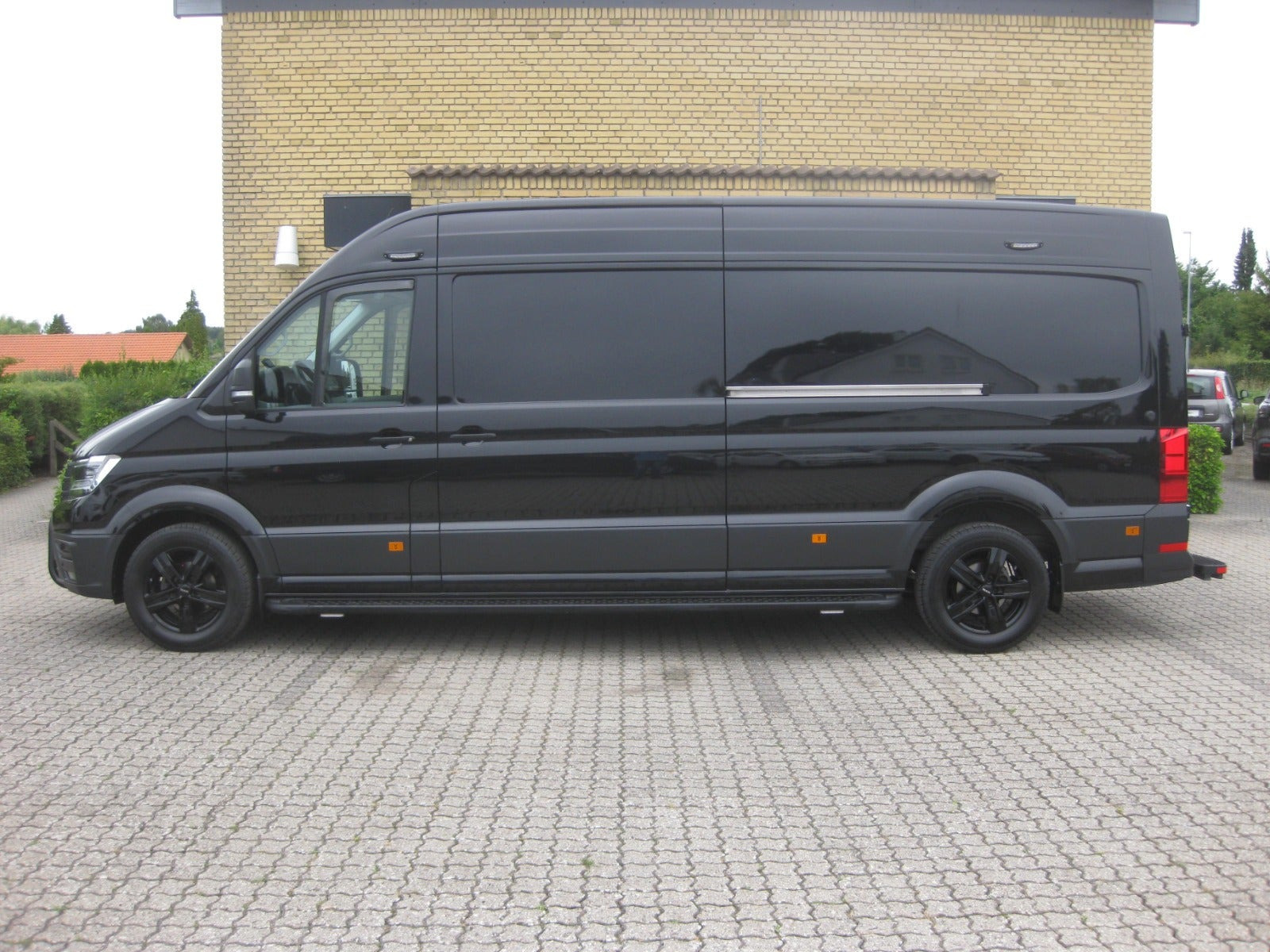 Sort VW Crafter 35 fra 2025