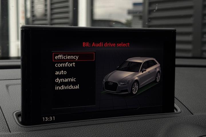 Grå Audi A3 fra 2019