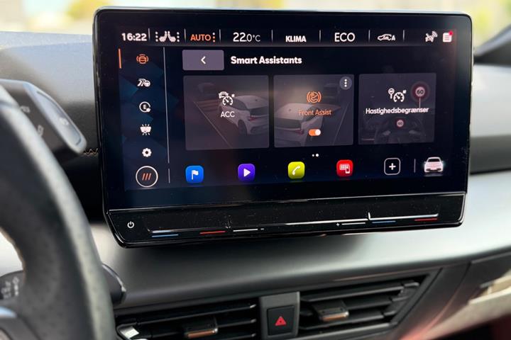Blå Cupra Born fra 2024