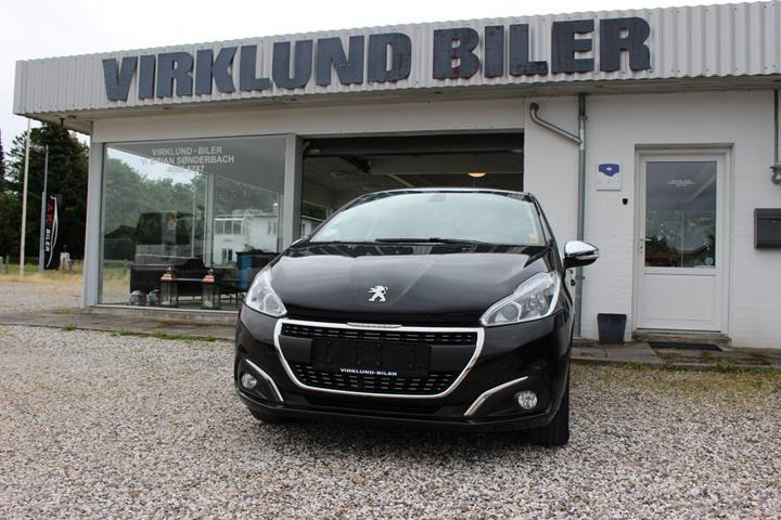 Sort Peugeot 208 fra 2019