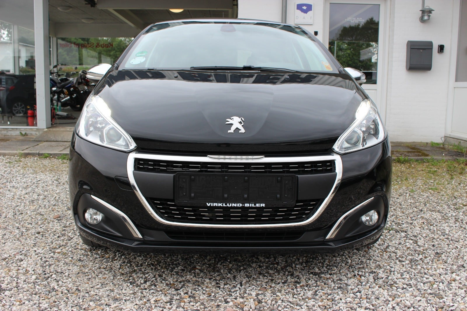 Sort Peugeot 208 fra 2019