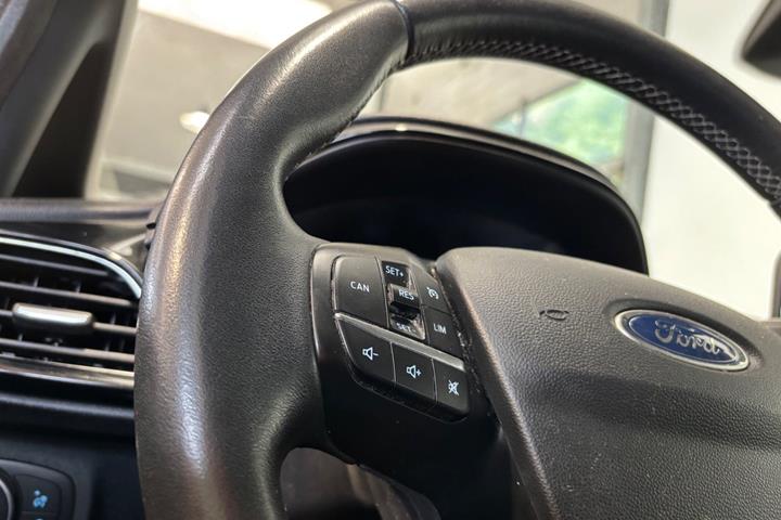 Hvid Ford Fiesta fra 2020