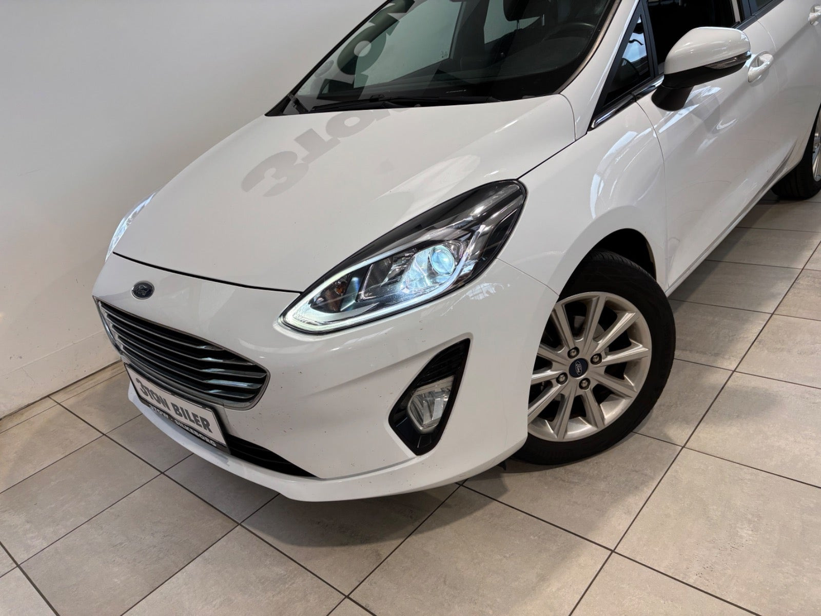 Hvid Ford Fiesta fra 2020