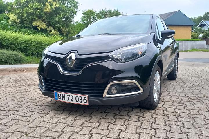 Sort Renault Captur fra 2016